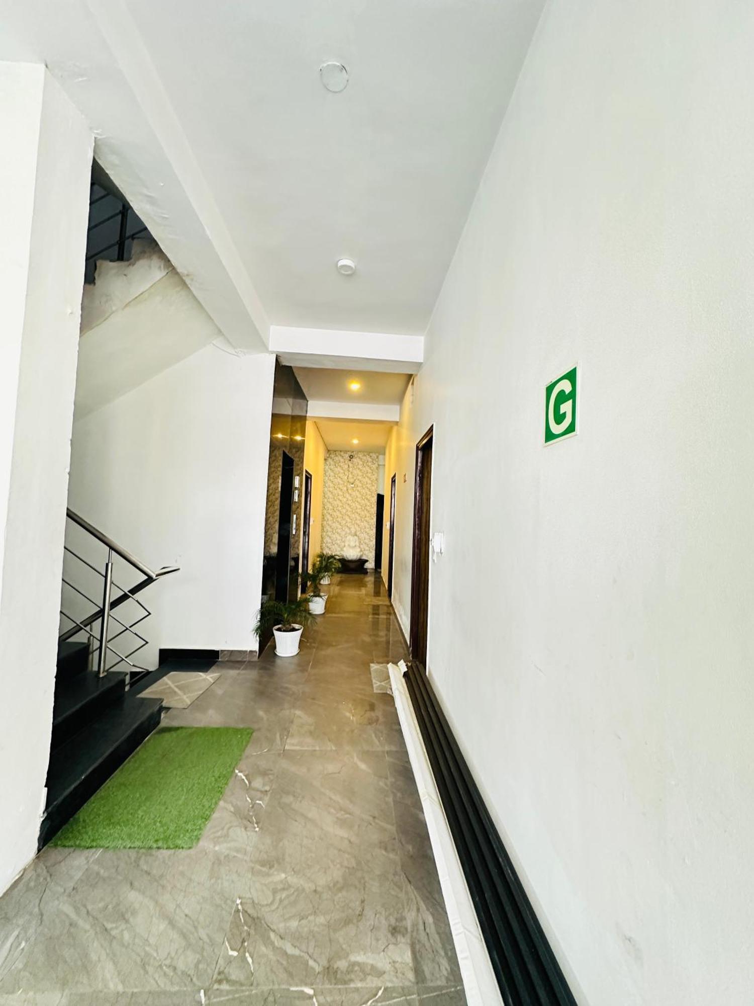 Shivjot Hotel Kharar Exterior photo